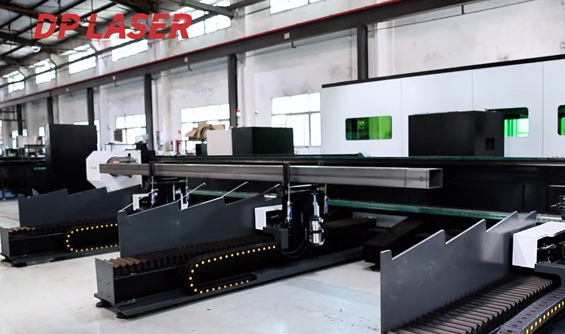 DPE-L9090 side-mounted three-chuck laser pipe cutting machine